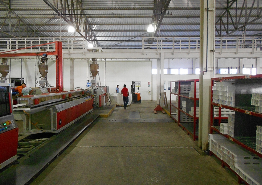 Extrusionslinien im Werk Biruaca