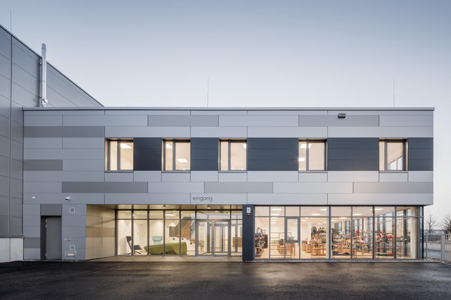 Außenansicht Firmenzentrale