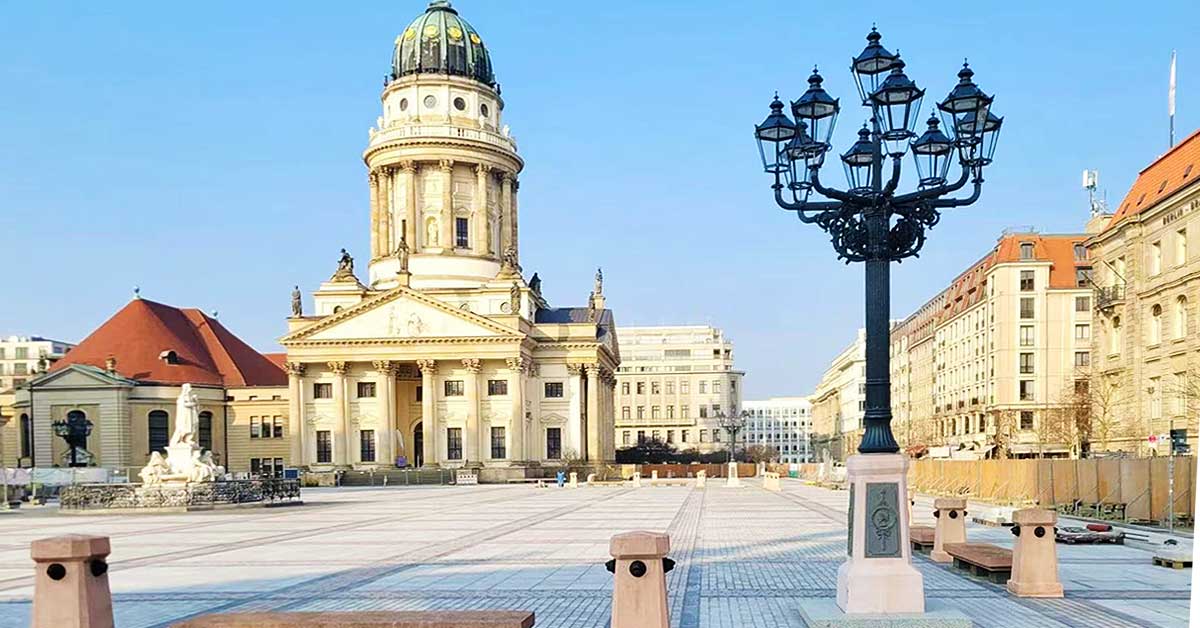9-flammiger Kandelaber Gendarmenmarkt