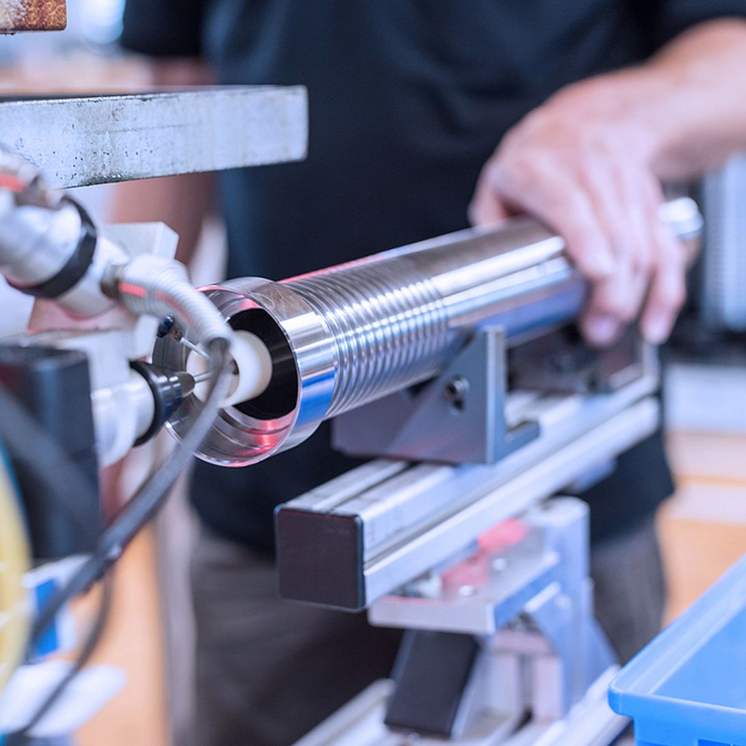 Engineered Bearings (customized bearing systems)