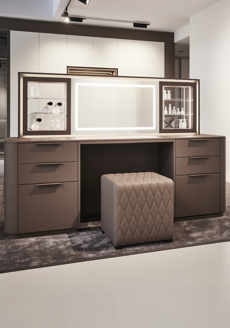 Make-up Table