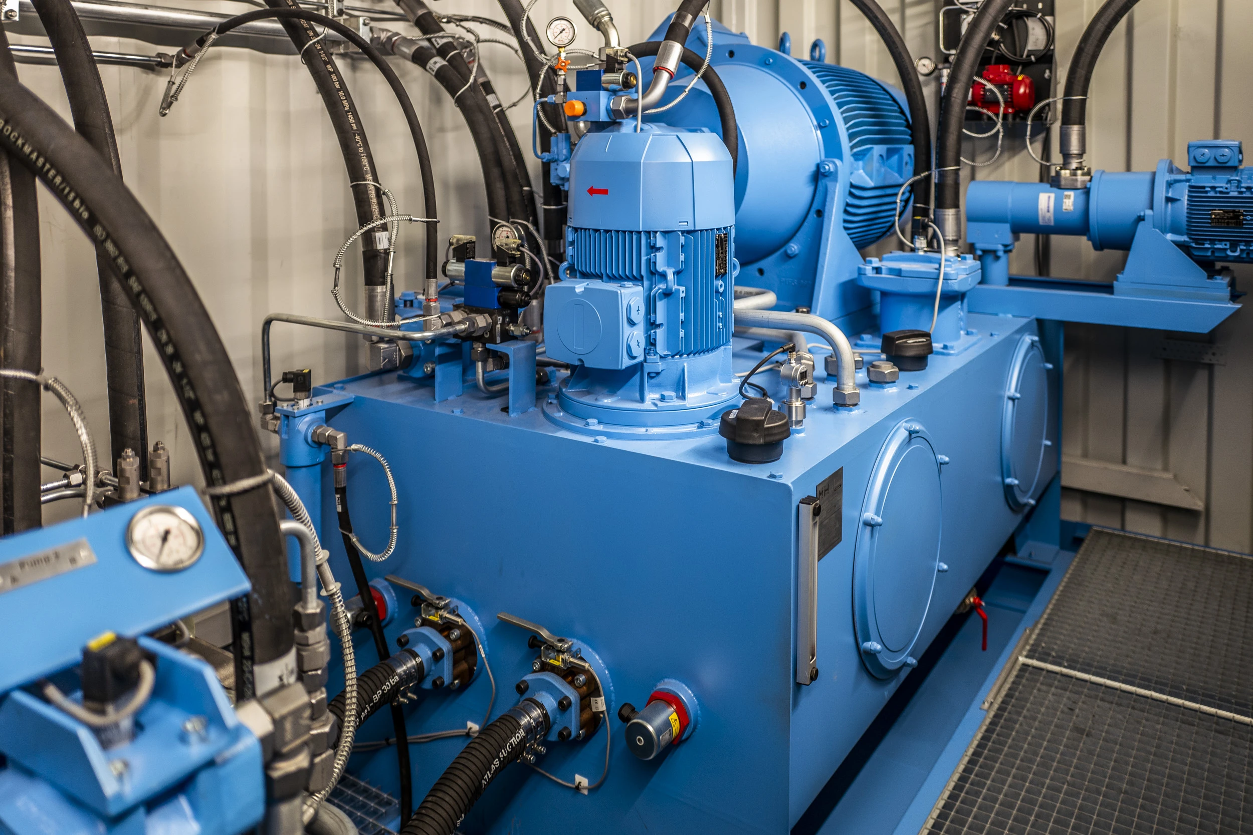 MH Hydraulikservice – Fertigung