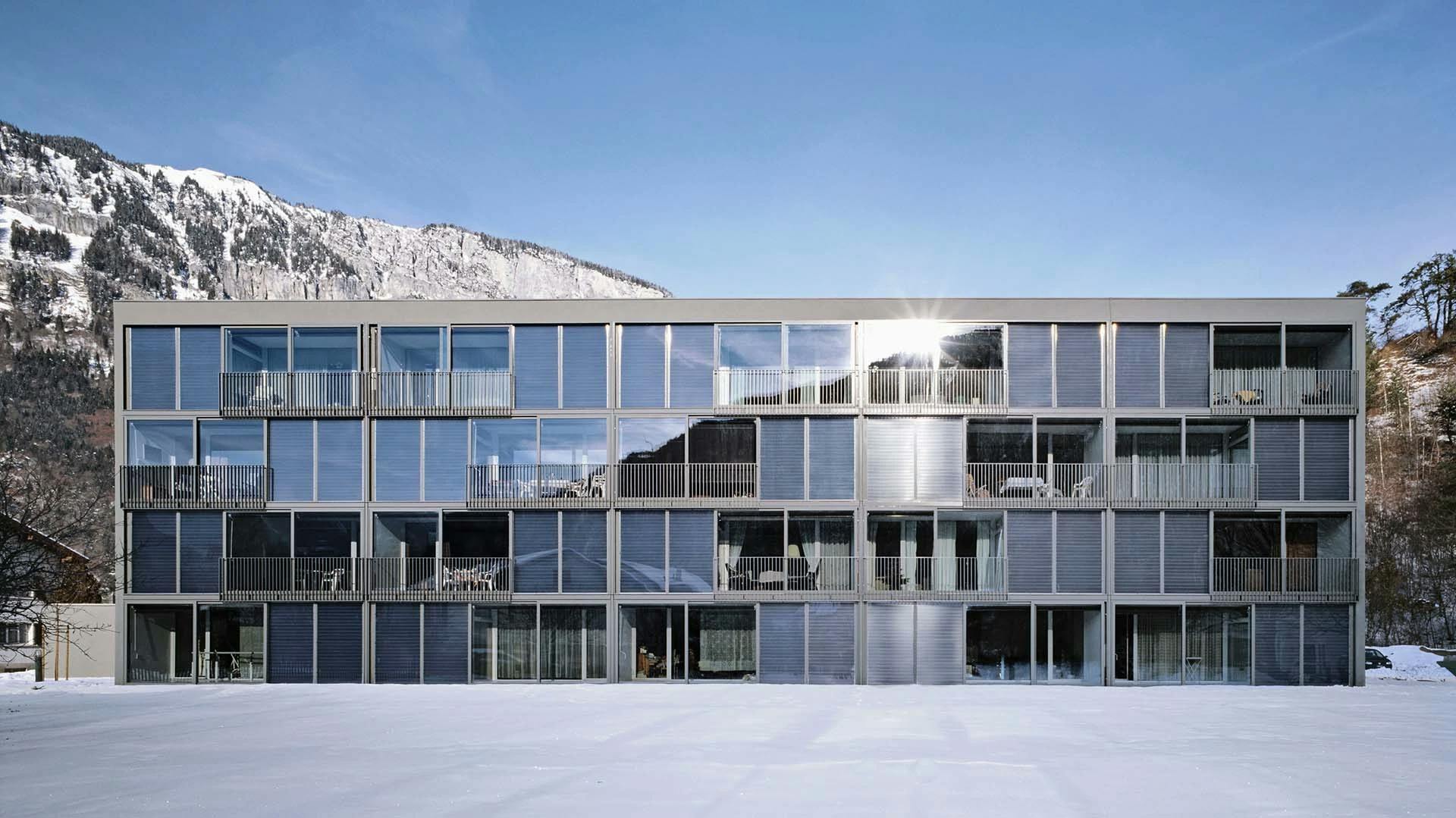 GLASSX®crystal Fassade (Alterswohnen Domat/Ems)