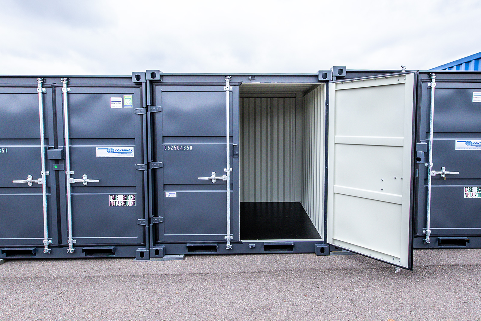 8' Container