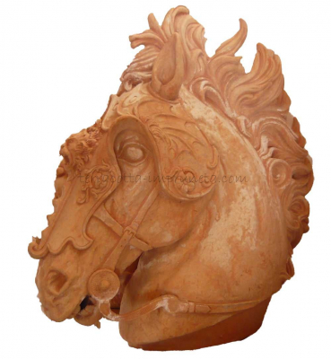 Cavallo con armatura – Geschirrtes Pferd