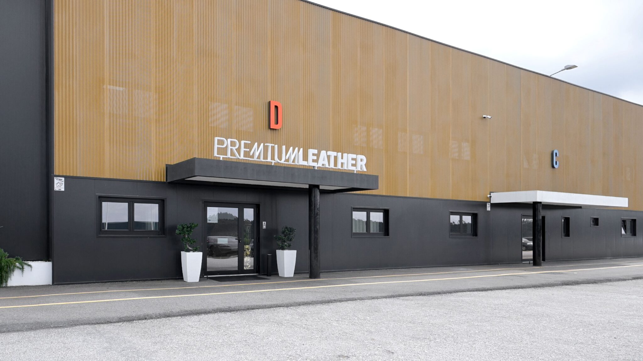 Standort Premium for Leather