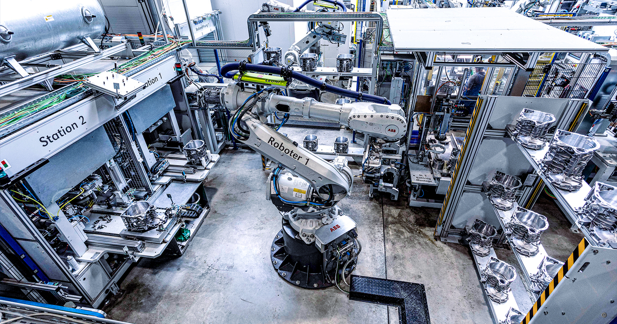 Automated assembly machine for truck wheel hubs (150 kN press-in force)
