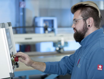 Schleifmaschinen von Langbandschleifmaschine bis Sondermaschine, made in Germany