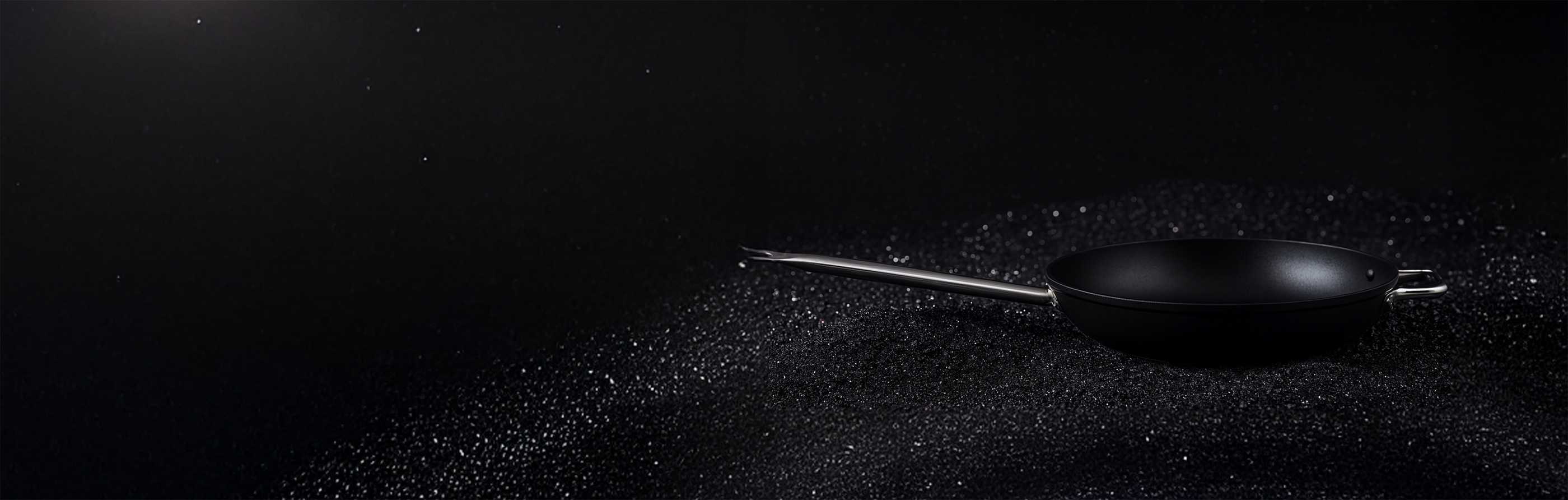 Pfanne Black Crystal mit Plasma-Antihaftbeschichtung