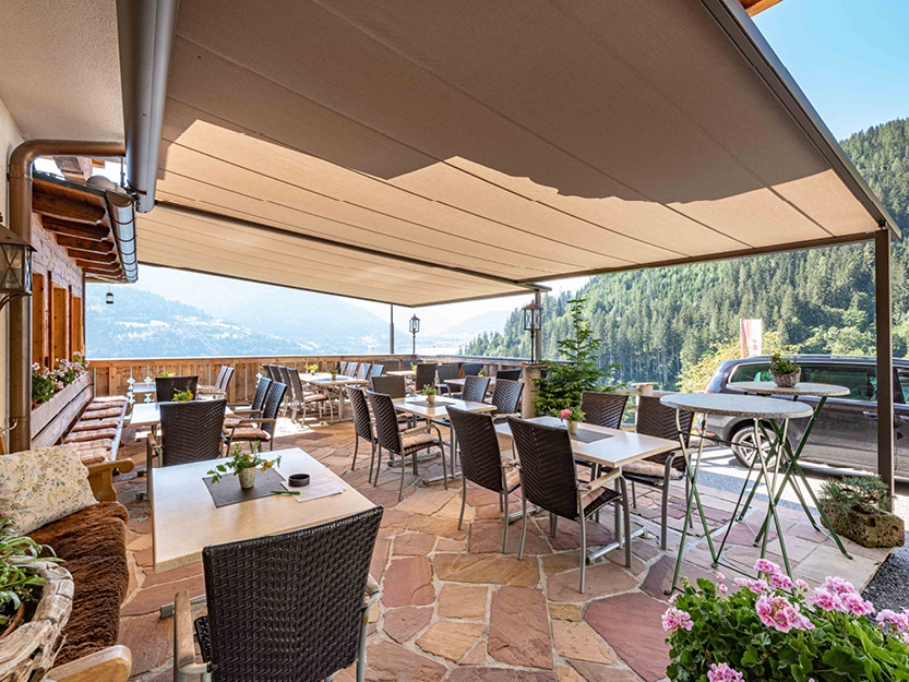 Pergola-Markise, Gasthaus Pfefferbauer, Zell am See