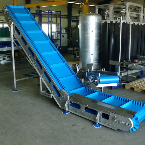 Steep conveyor