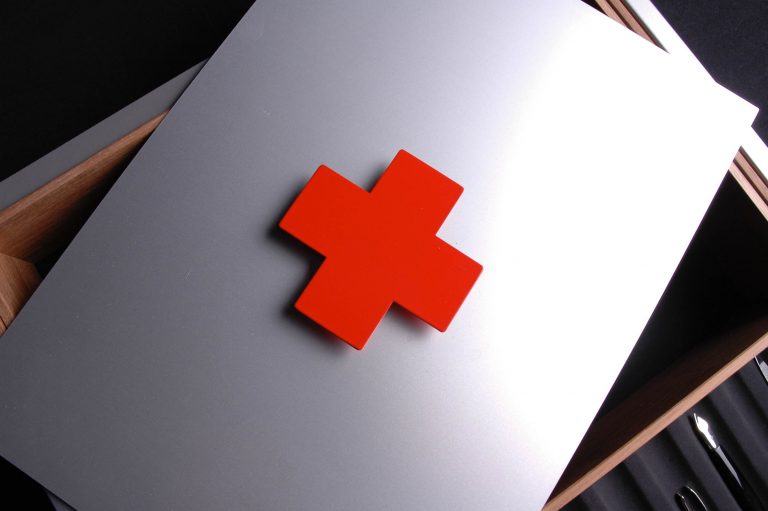 Materialmix Holz und Metall