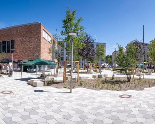 Maria-Nindl-Platz Wasserspiel