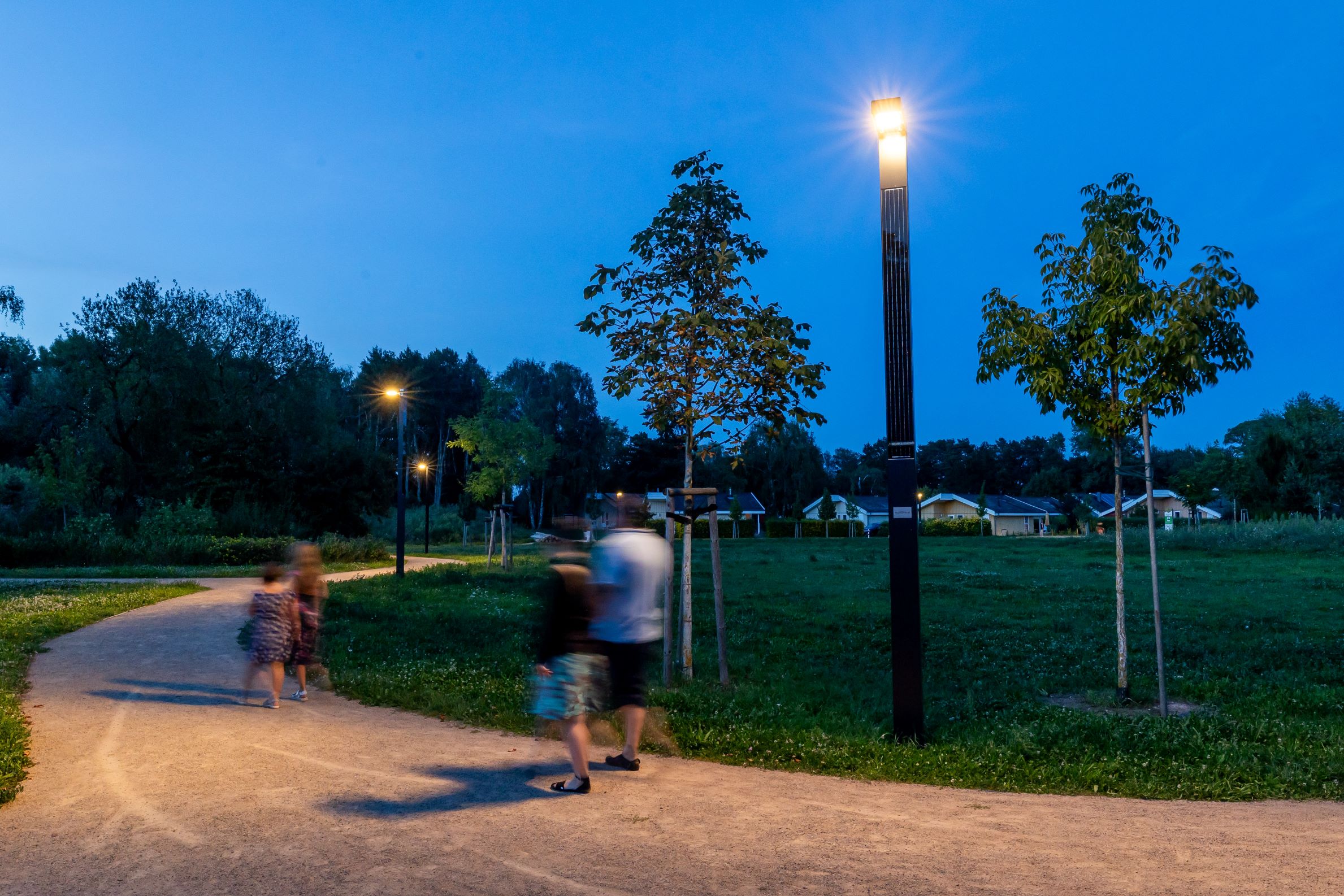 VIALUX Park bei Nacht