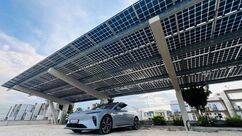 Solarpark Wörleschwang mit Beton-Solarträgern