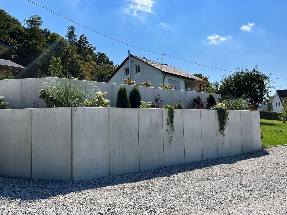 Winkelstützen im Bauvorhaben Zusamzell