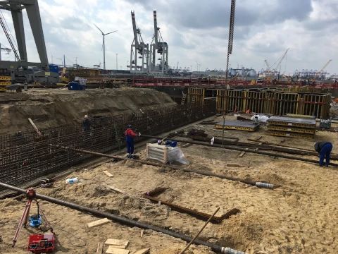 Horizontal anchoring