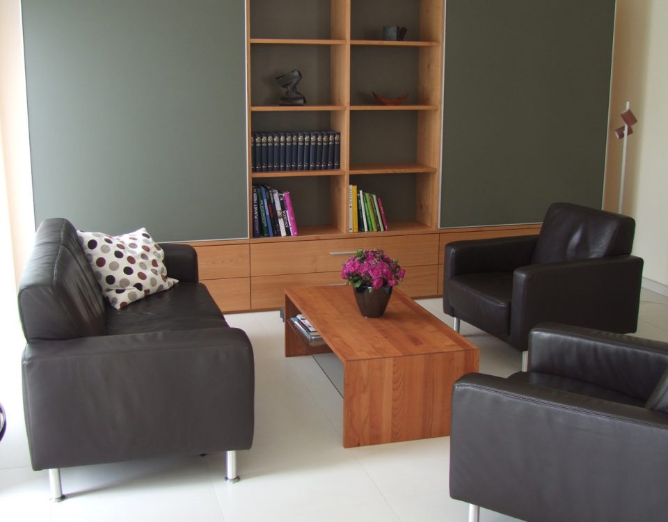 Wohnschrank