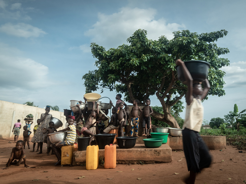 Dorfwasserbrunnen in Benin