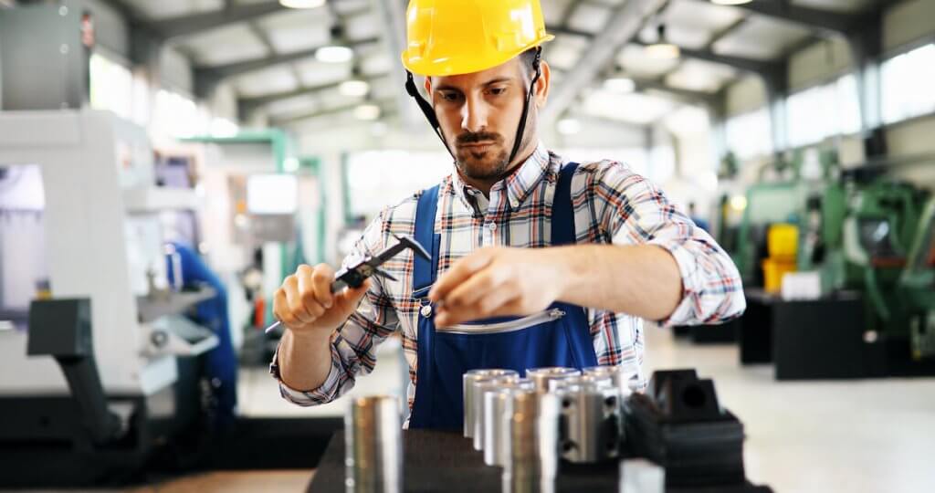Qualitätskontrolle in der Metallindustrie