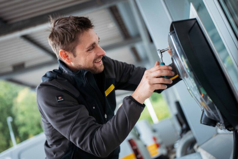 Wallbox installation for electromobility