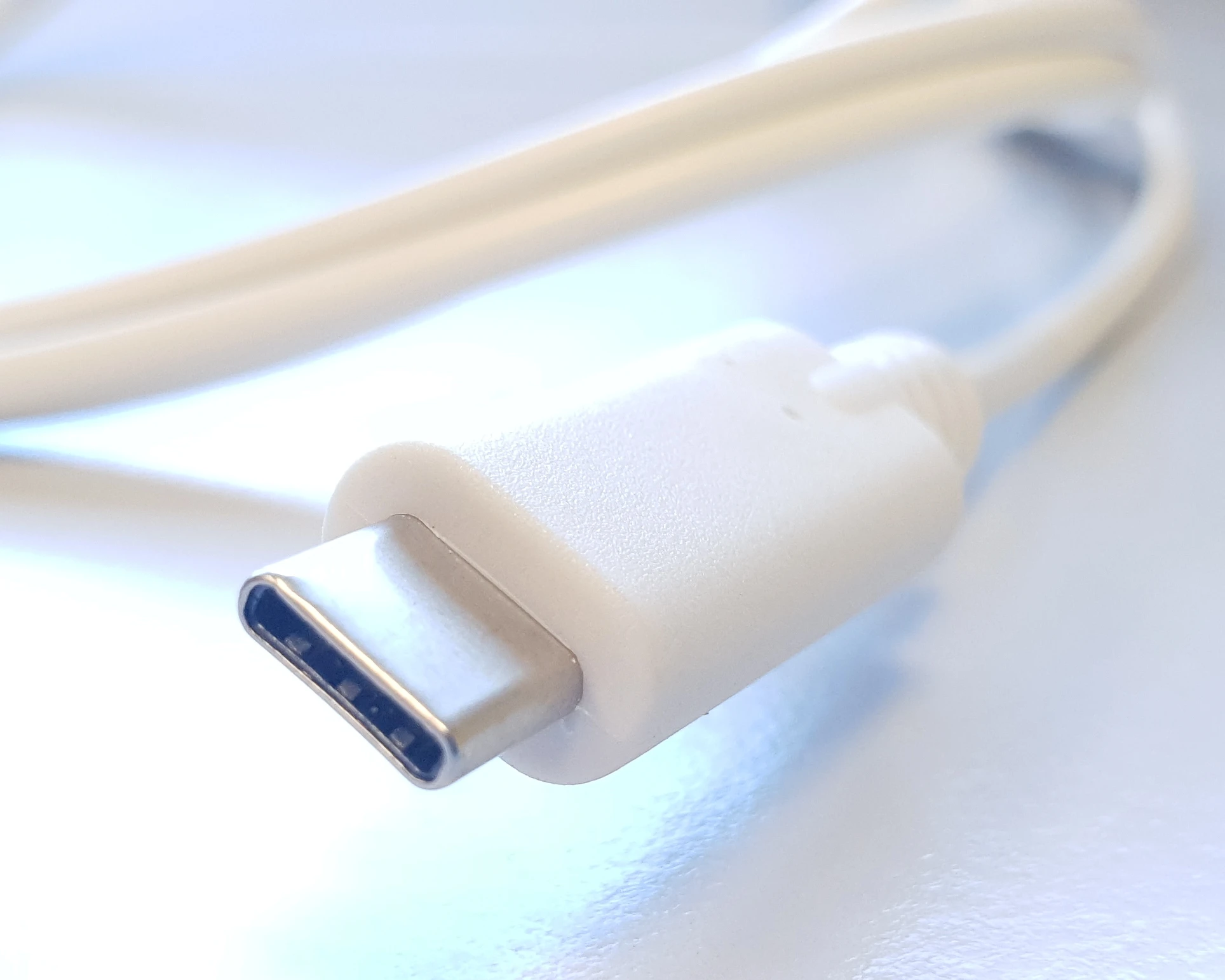 USB-Steckverbinder/USB-Anschlussleitungen