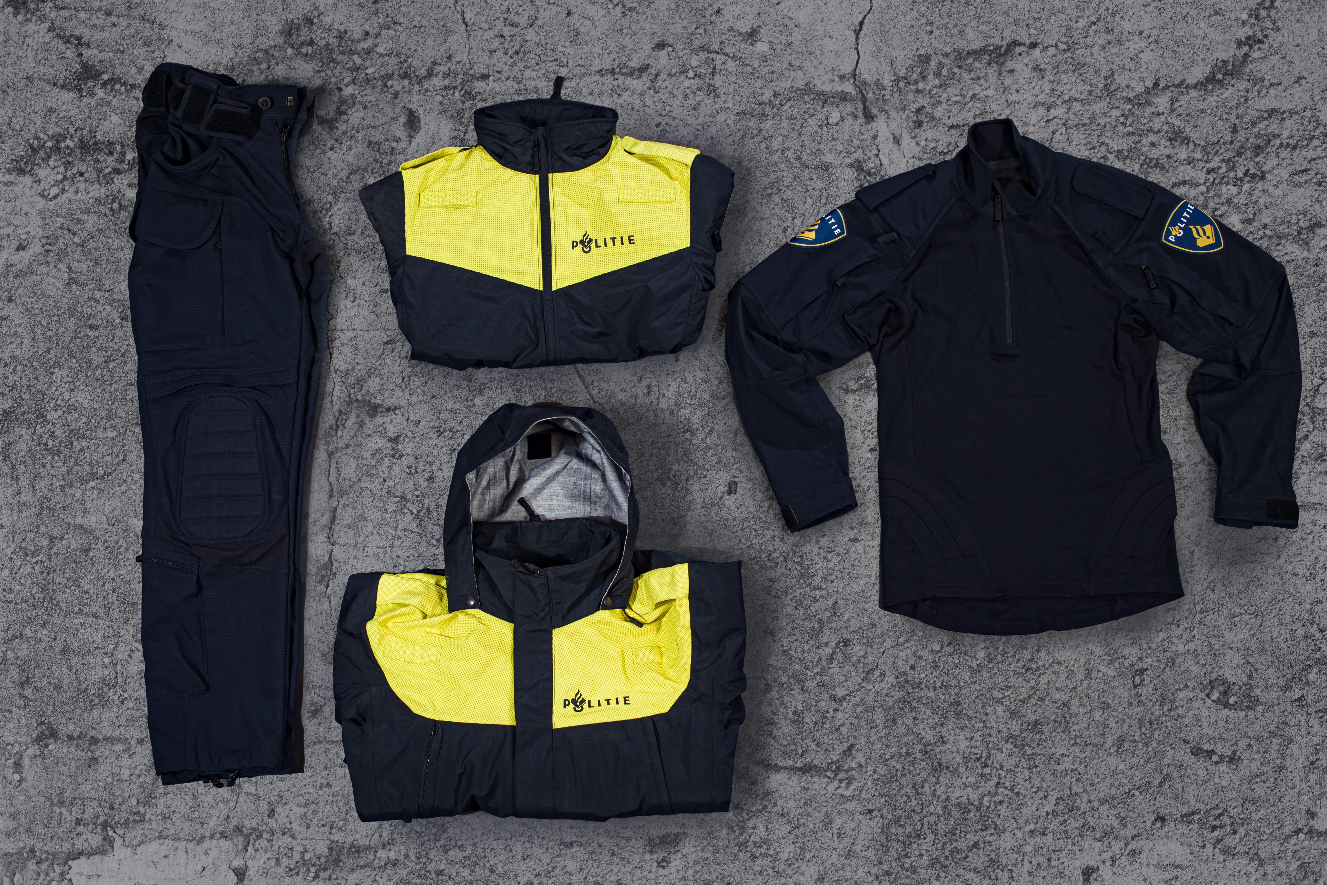 FR uniform systems for the Dutch riot police
