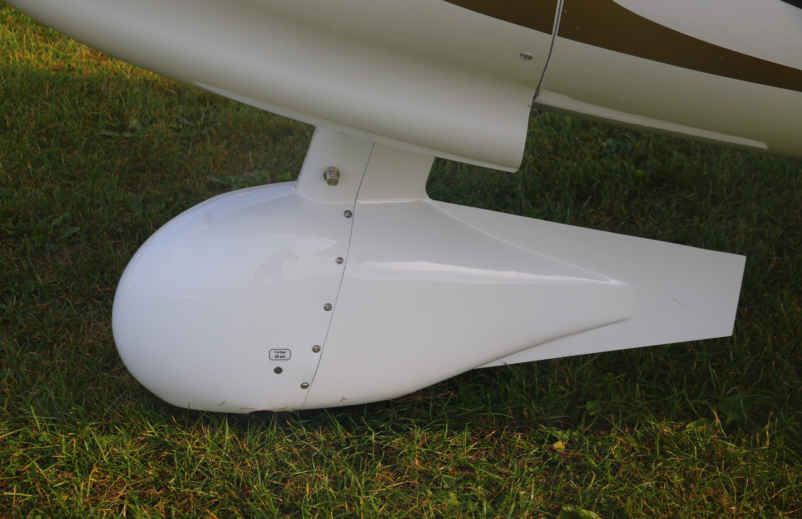 F2 Radverkleidung (Wheel Pant)
