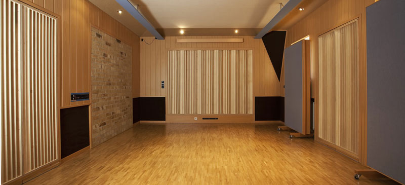 Diffusoren im Aufnahmeraum der SET Studios Erding