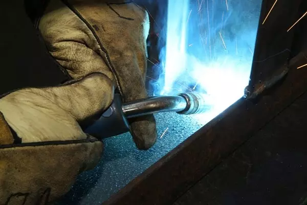 Schweißarbeiten im Maschinenbau