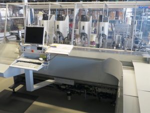 Vollautomatische Crimp- und Bestückungsanlage in der KBF-Produktion