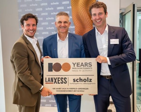 100 Jahre Partnerschaft LANXESS Eisenoxid
