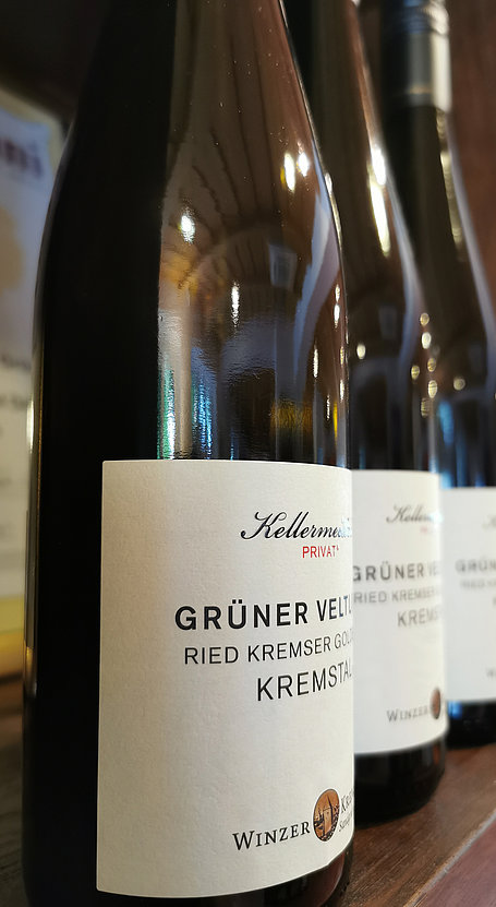 Weinsortiment (Weiß-, Rosé- und Rotweine)