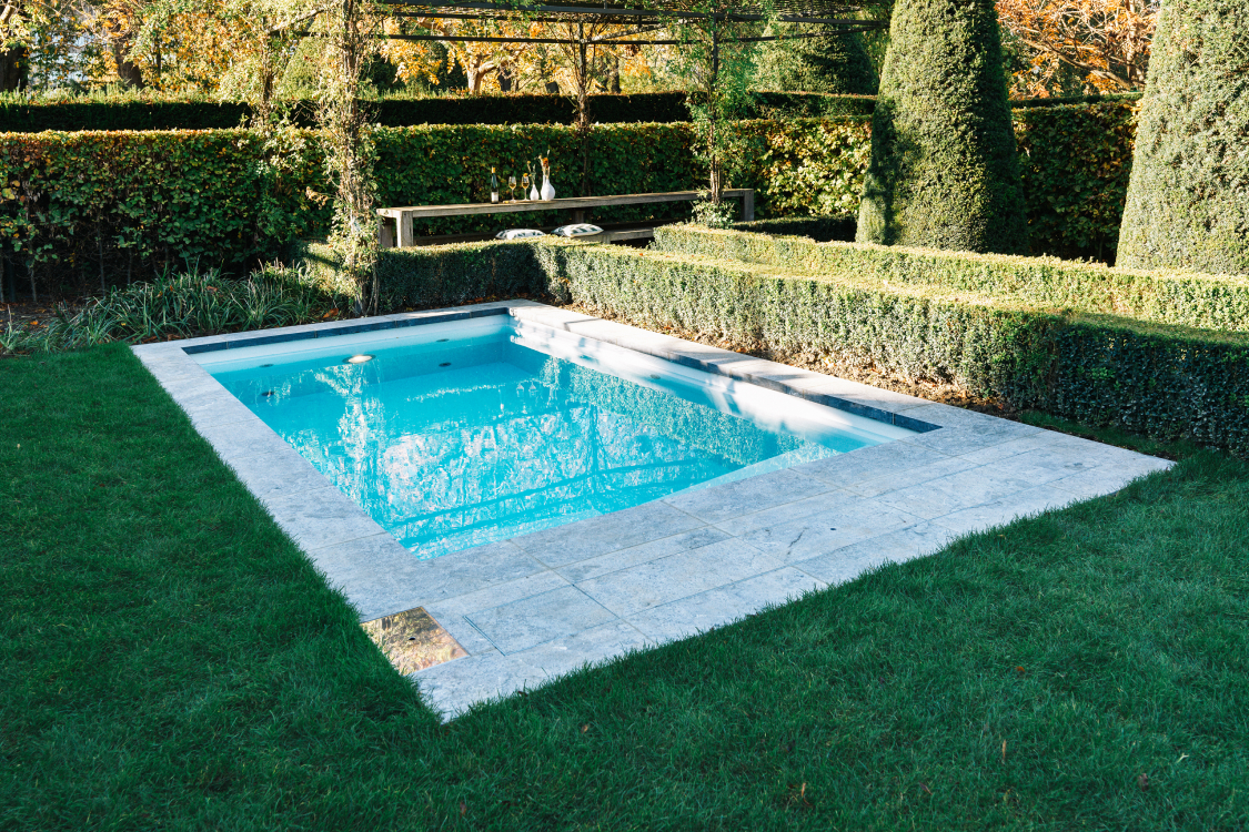 Ausgeführtes Schwimmbadprojekt