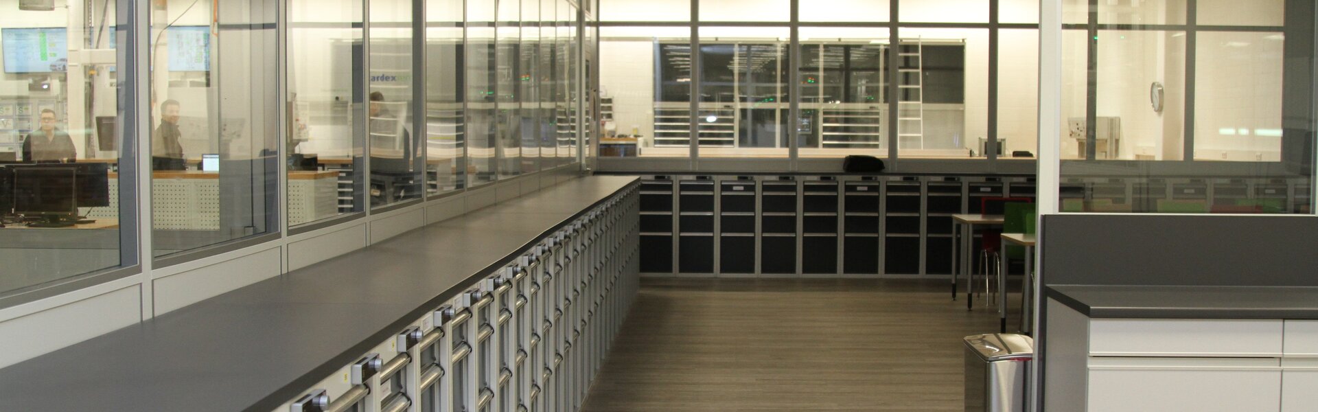 Schubladenschränke mit RFID-Schließung
