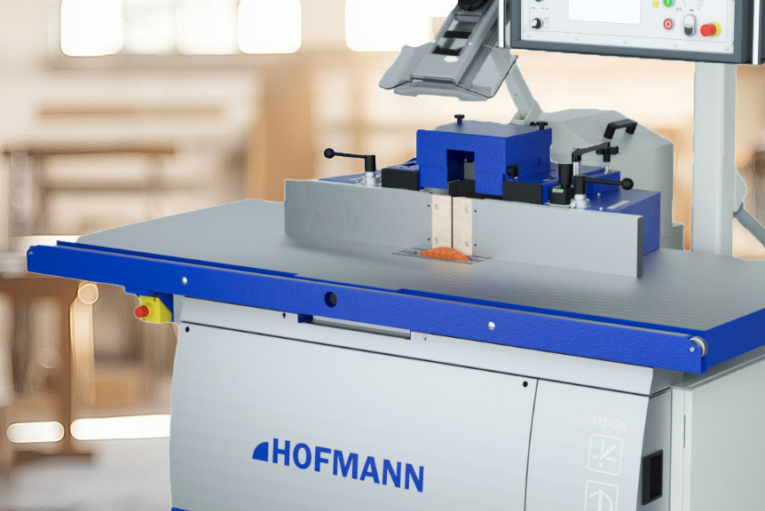 Milling work on the woodworking machine