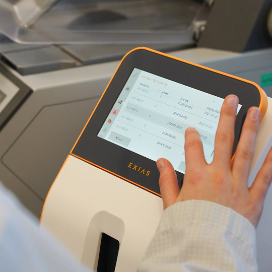 HMI für Blutanalysegerät (EXIAS Medical)