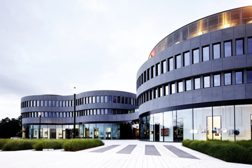NEUTRALUX® Isolierglas am Firmengebäude Leica Wetzlar