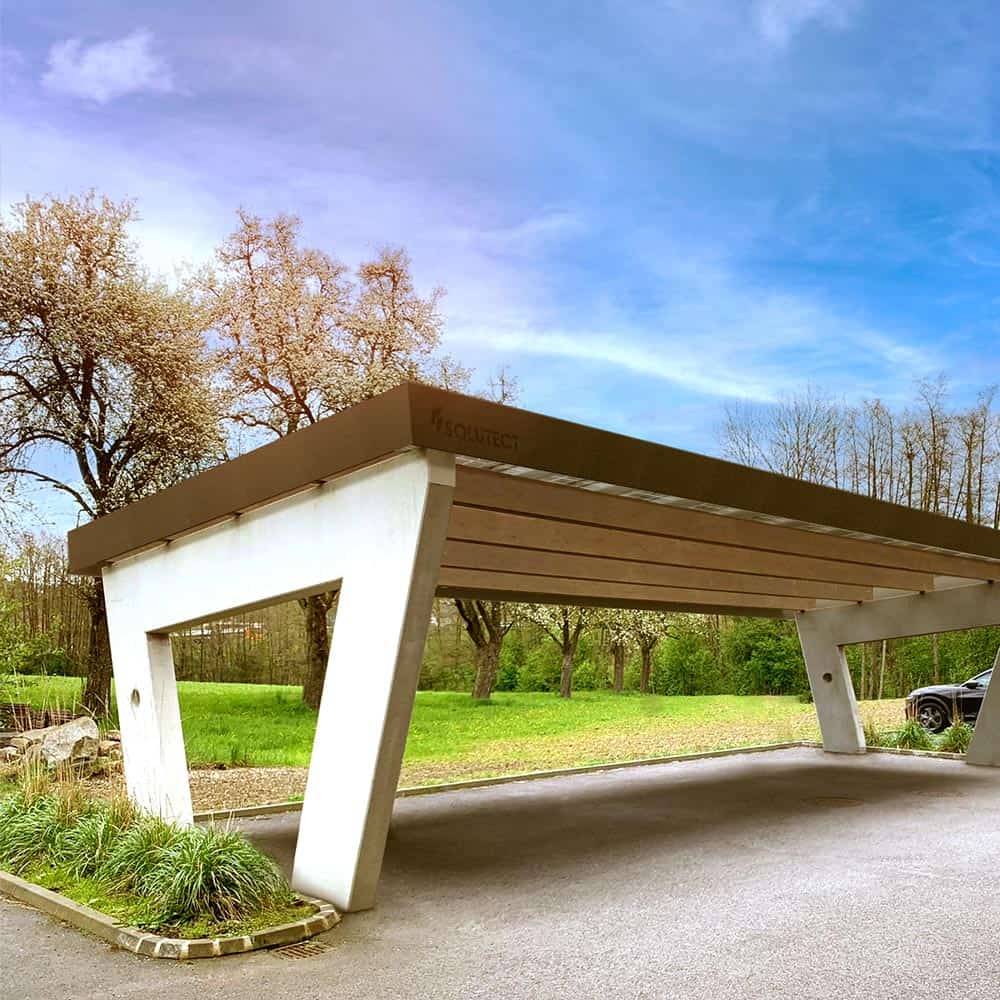Solar Carport mit Betonstehern und Photovoltaik-Eindeckung