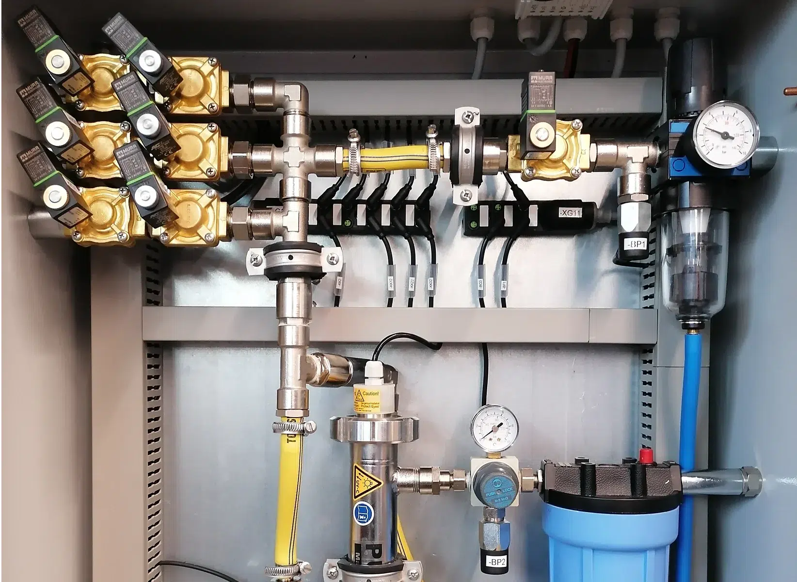 Automatic drinking-line flushing