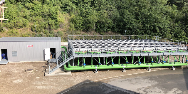 Rückkühlsysteme mit Trockenkühler und Pumpenstationen