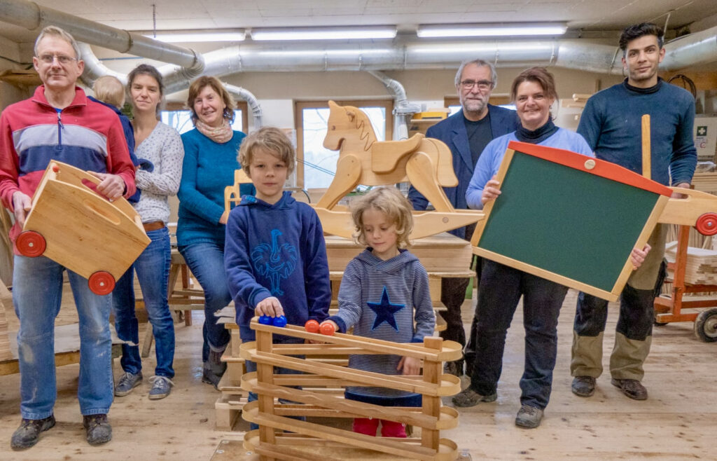 Das Schöllner-Holzspielzeug-Team