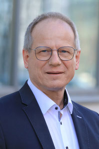 Günter Elischer, Inhaber