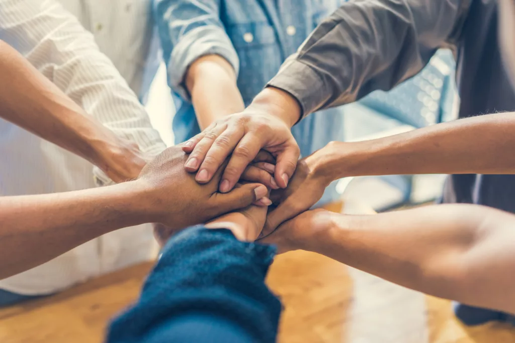 Teams der EPME bei der Zusammenarbeit