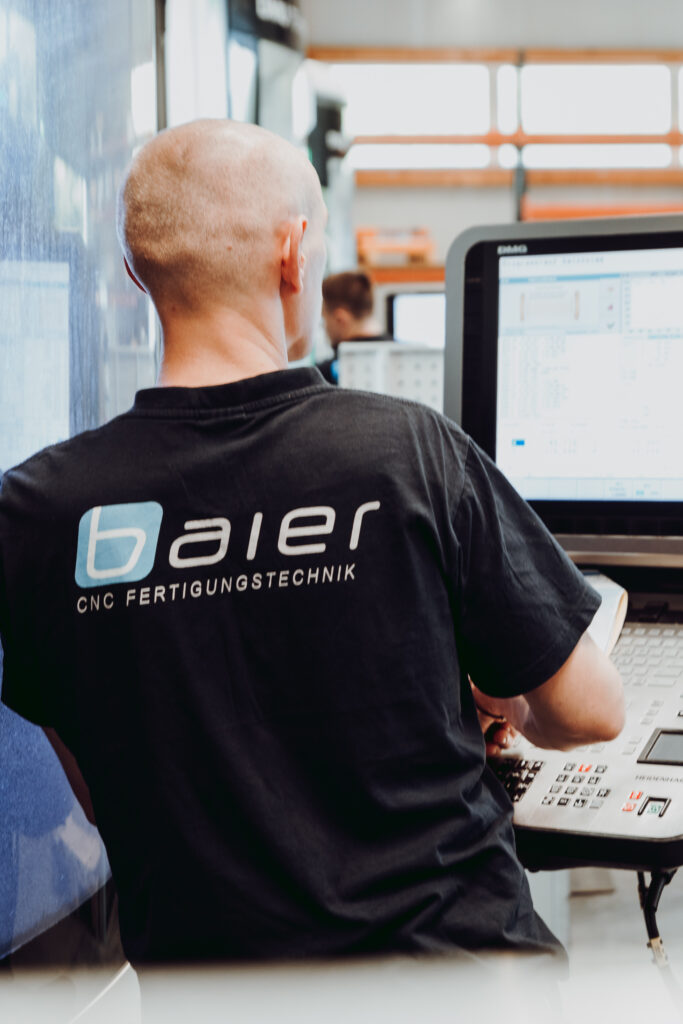 CNC-Bearbeitung im Betrieb