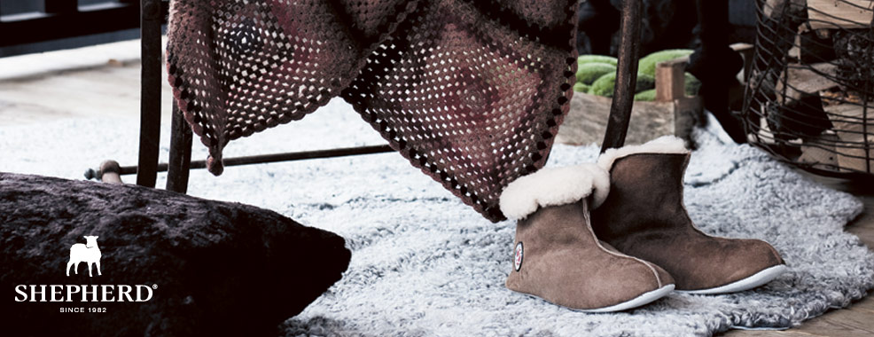 Shepherd Lambskin Slippers