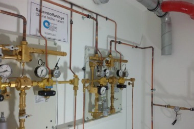 Zentrale Versorgungseinheiten medizinischer Gase