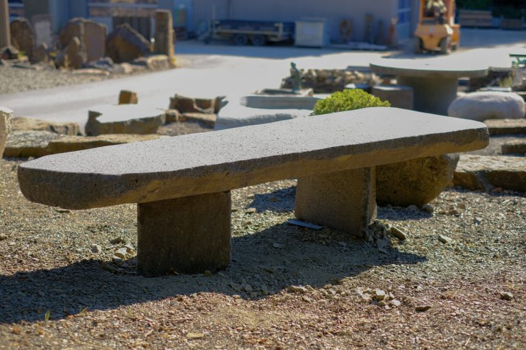Bench (basalt lava, 480 kg)