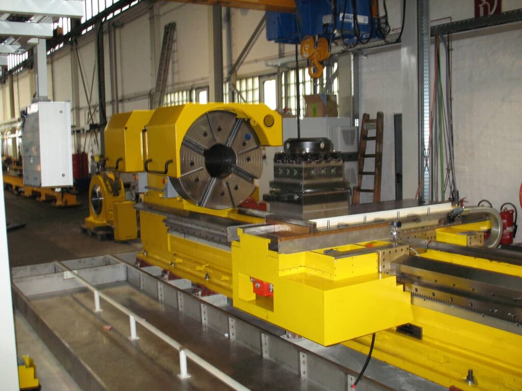 Überholte Werkzeugmaschine / Maschinenbaugruppe
