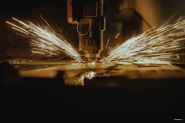 CNC-Laserschneidanlage